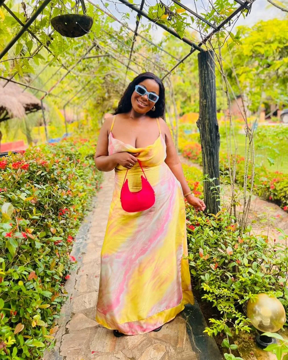 Adjoa occasion set sample